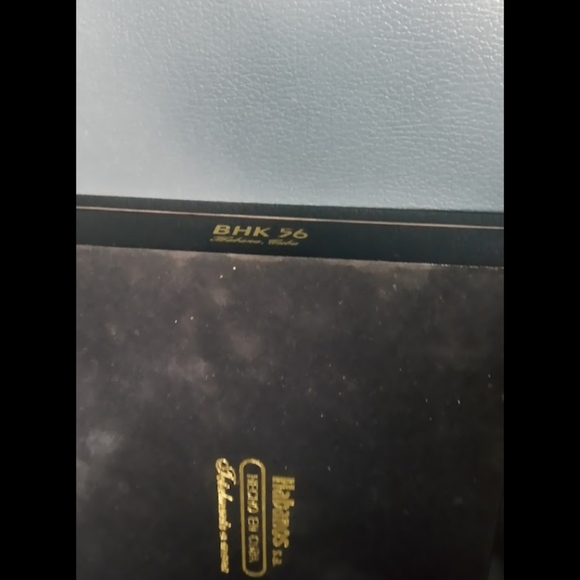 Cohibe Behike Wood and Lacquer Cigar Box from Cuba - Picture 5 of 5